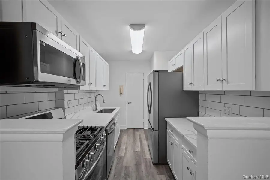 3235 Cambridge Ave #5j, Bronx, NY 10463 - Image #2