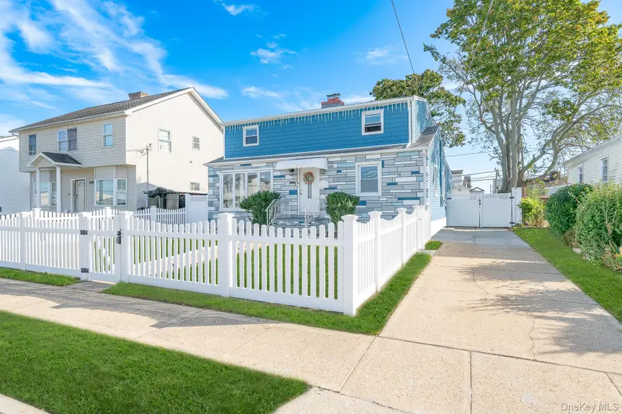 11 Overton Street, Freeport, NY 11520 - Image #2