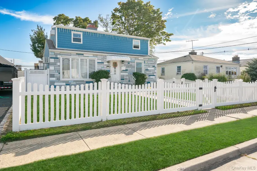 11 Overton Street, Freeport, NY 11520 - Image #3