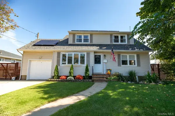 125 Garfield Street, Freeport, NY 11520