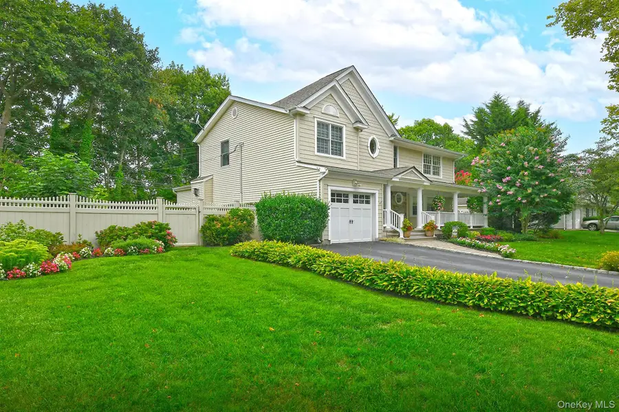 12 Pine Hollow Lane, Greenlawn, NY 11740 - Image #2