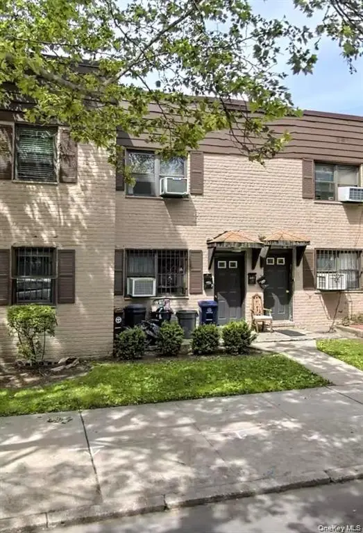 71-38 147th Street #27A, Kew Garden Hills, NY 11367