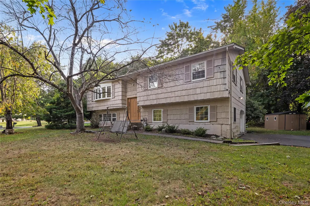 15 Fairway Oval, Spring Valley, NY 10977 - Image #1