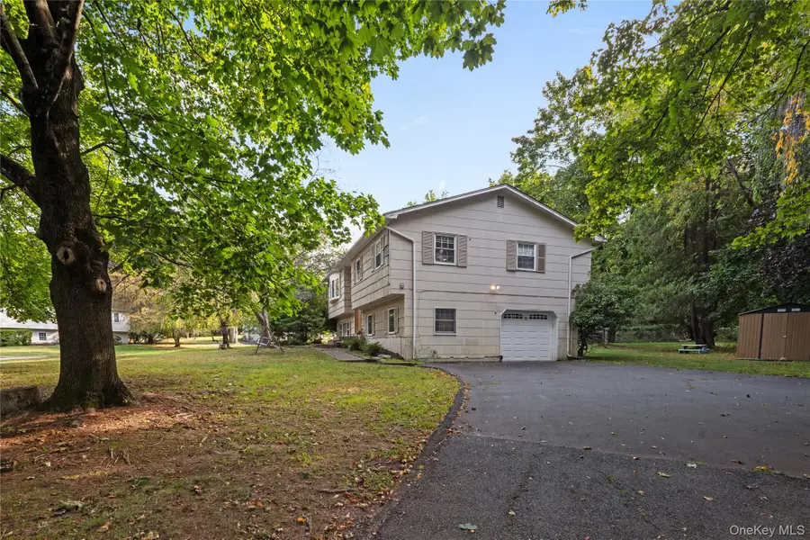 15 Fairway Oval, Spring Valley, NY 10977 - Image #3