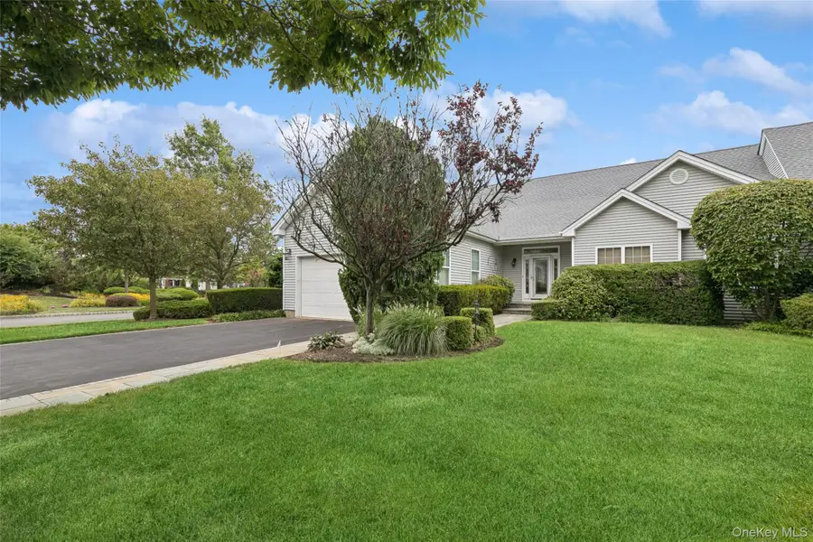 103 Rivendell Court, Melville, NY 11747 - Image #2