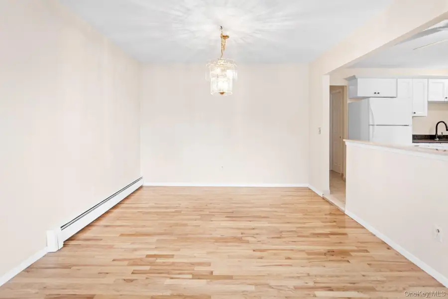 39 Wellington Avenue, Deer Park, NY 11729 - Image #3