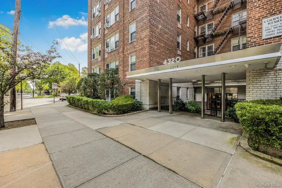 4320 Van Cortlandt Park E #3S, Bronx, NY 10470 - Image #2