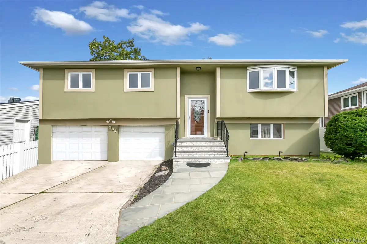 584 Yale Street, Oceanside, NY 11572 - #1