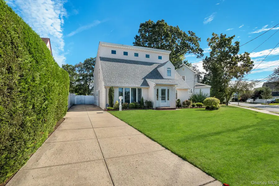 9 Pine Lane, Valley Stream, NY 11581 - Image #3