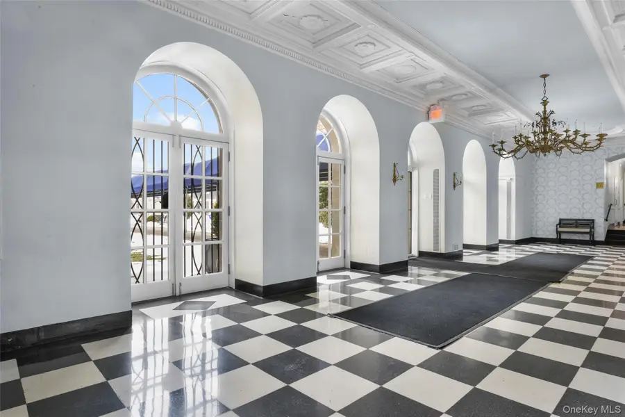 910 Stuart Avenue #2J, Mamaroneck, NY 10543 - #3