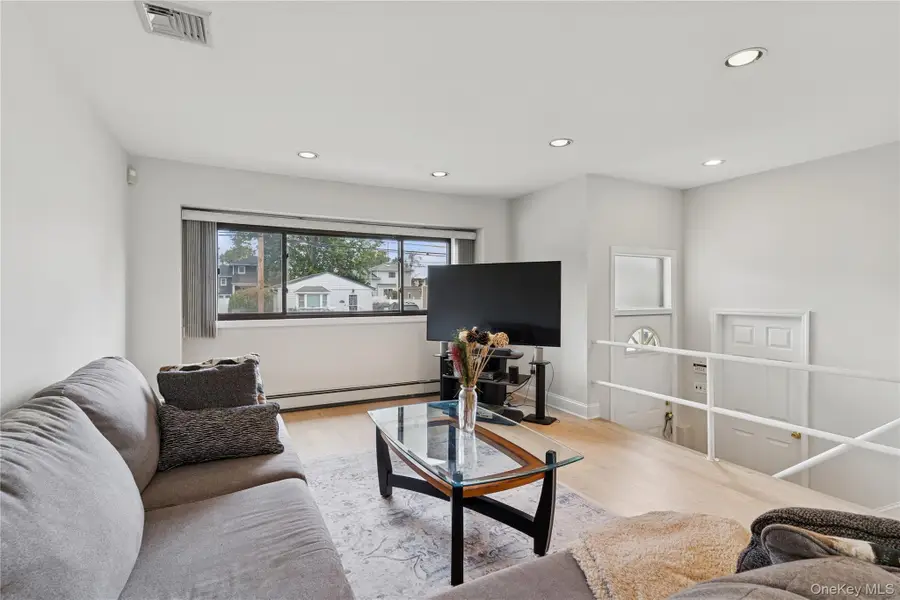 3612 Ladonia Street, Seaford, NY 11783 - Image #2