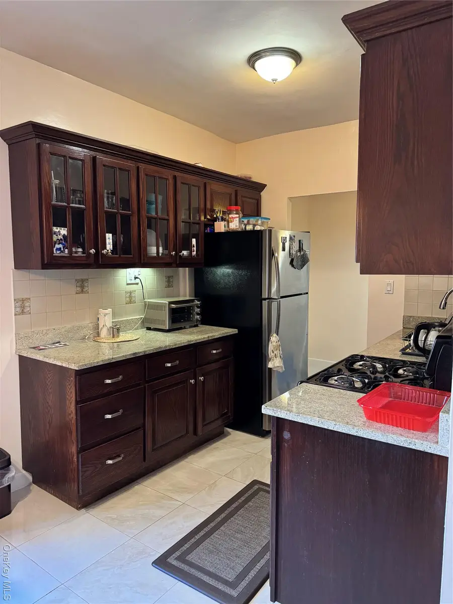 2922 Barnes Avenue #6D, Bronx, NY 10467 - Image #3