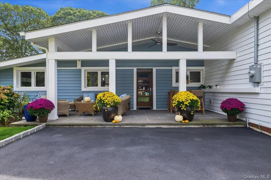 92 Suffolk Road, Massapequa, NY 11758 - Image #2