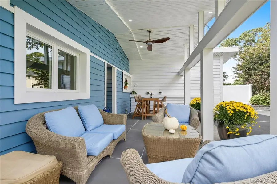 92 Suffolk Road, Massapequa, NY 11758 - Image #3