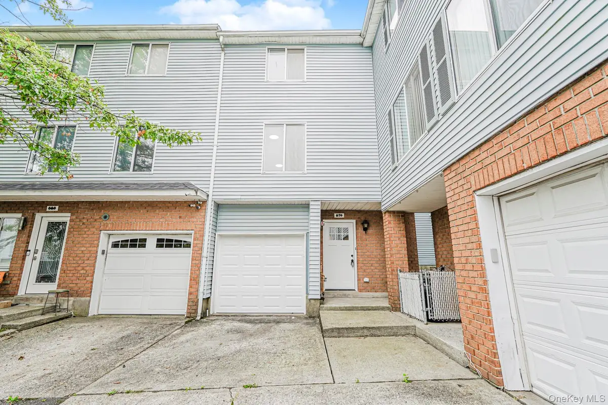 670 Ilyssa Way, Staten Island, NY 10312 - Image #1