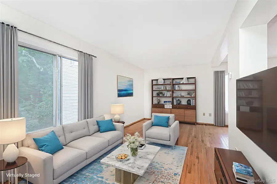 670 Ilyssa Way, Staten Island, NY 10312 - Image #3