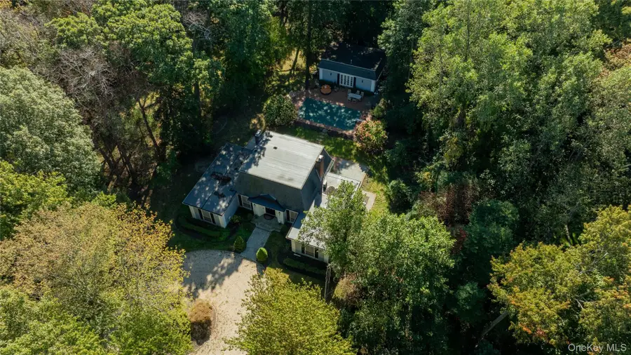 704 Short Beach Road, Nissequogue, NY 11780 - Image #2