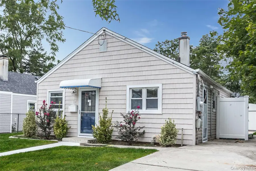 15 Pilot Street, Hempstead, NY 11550 - Image #3