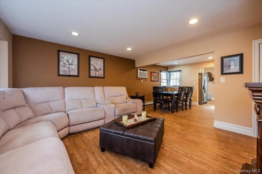 99 W Cortland Avenue, Oceanside, NY 11572 - Image #3