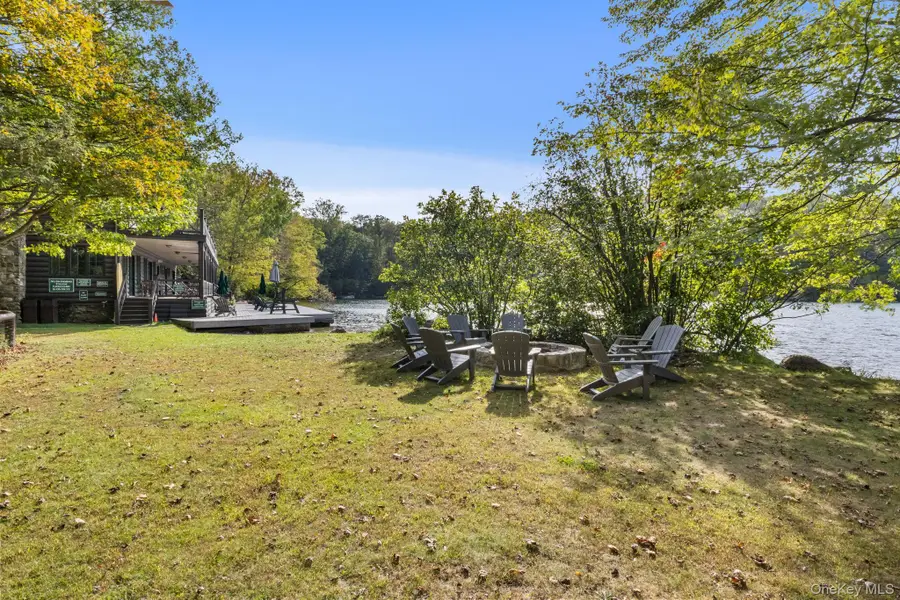 31 Barrett Circle Court, Carmel, NY 10512 - Image #3