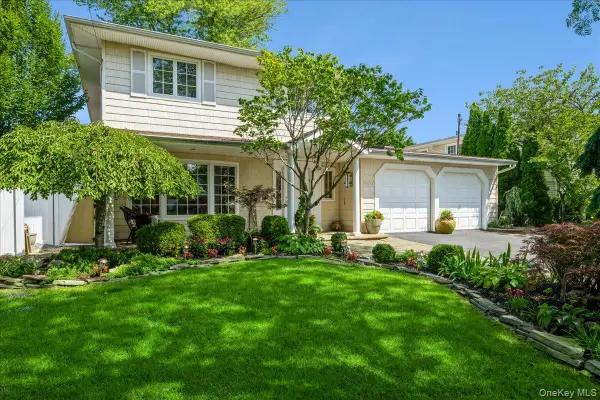 2903 Preston Lane, Merrick, NY 11566