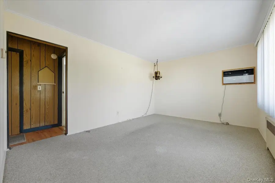 2846 Walter Road, Wantagh, NY 11793 - Image #3