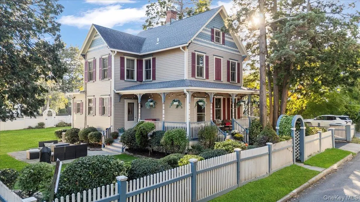 9 Maple Avenue, Sea Cliff, NY 11579 - Image #1