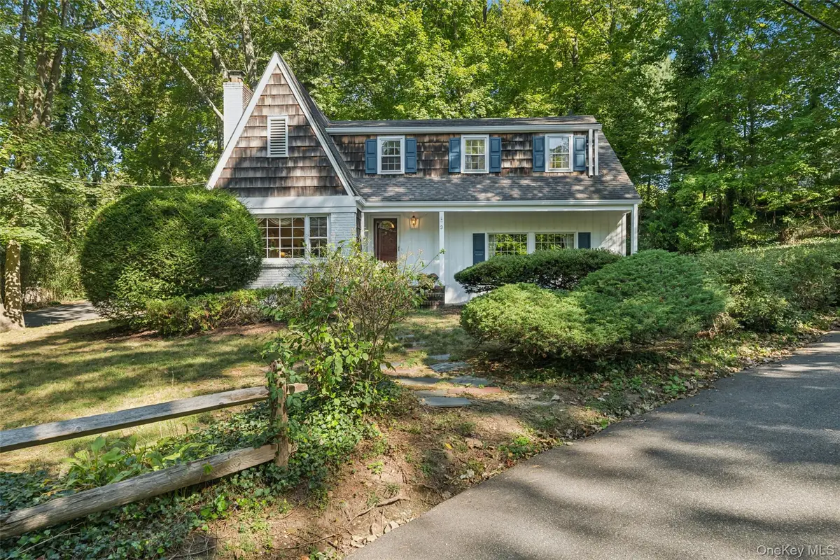 3 Soundview Drive, Huntington, NY 11743 - Image #1