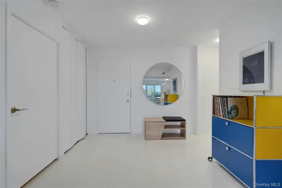 300 Martine Avenue #7B, White Plains, NY 10601 - Image #2