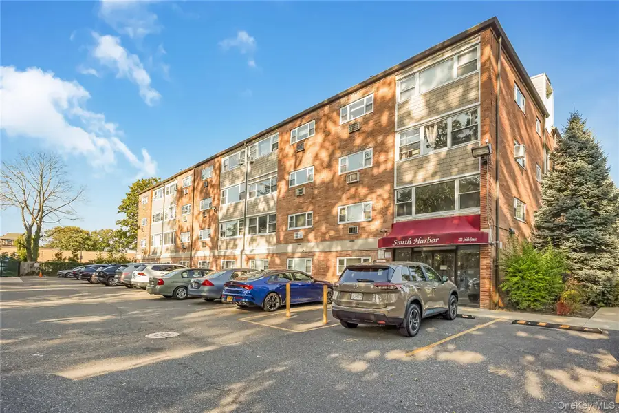 222 Smith Street #1B, Freeport, NY 11520 - Image #2