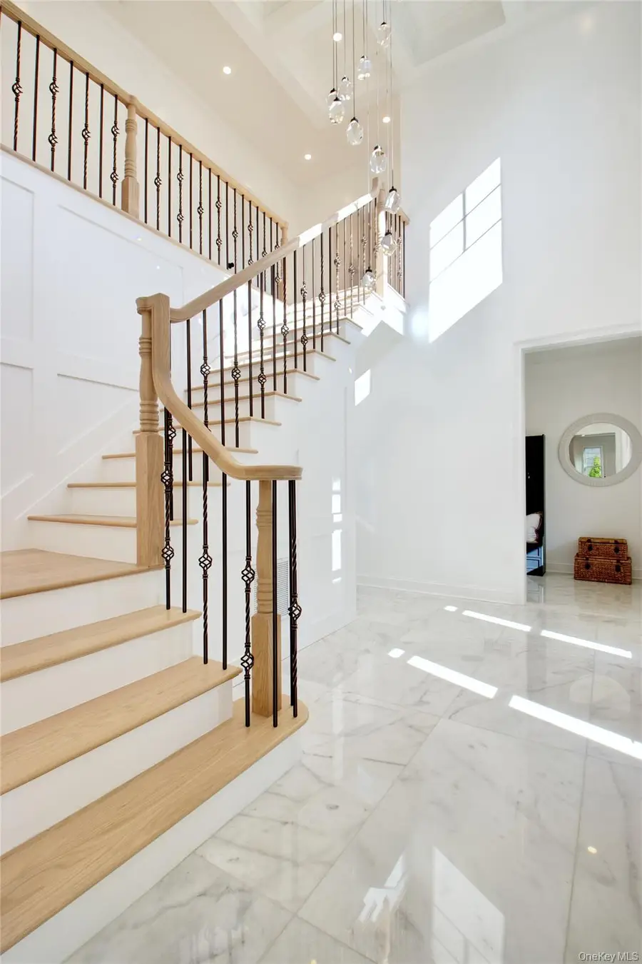 108 Tanners Pond Road, Garden City, NY 11530 - Image #2