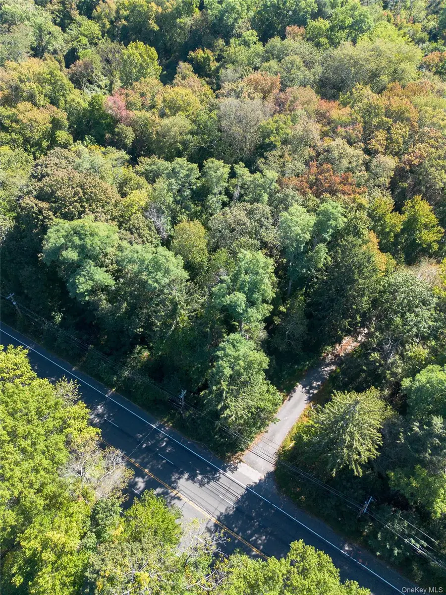 5694 Northern Boulevard, East Norwich, NY 11732 - Image #3