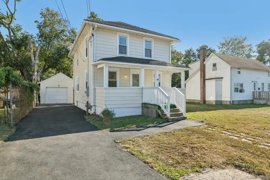 18 Lockwood Road, Bay Shore, NY 11706 - Image #2