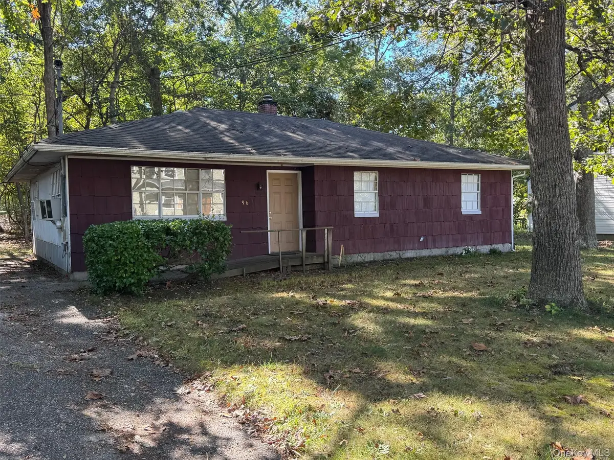 96 Norfleet Lane, Coram, NY 11727 - Image #1