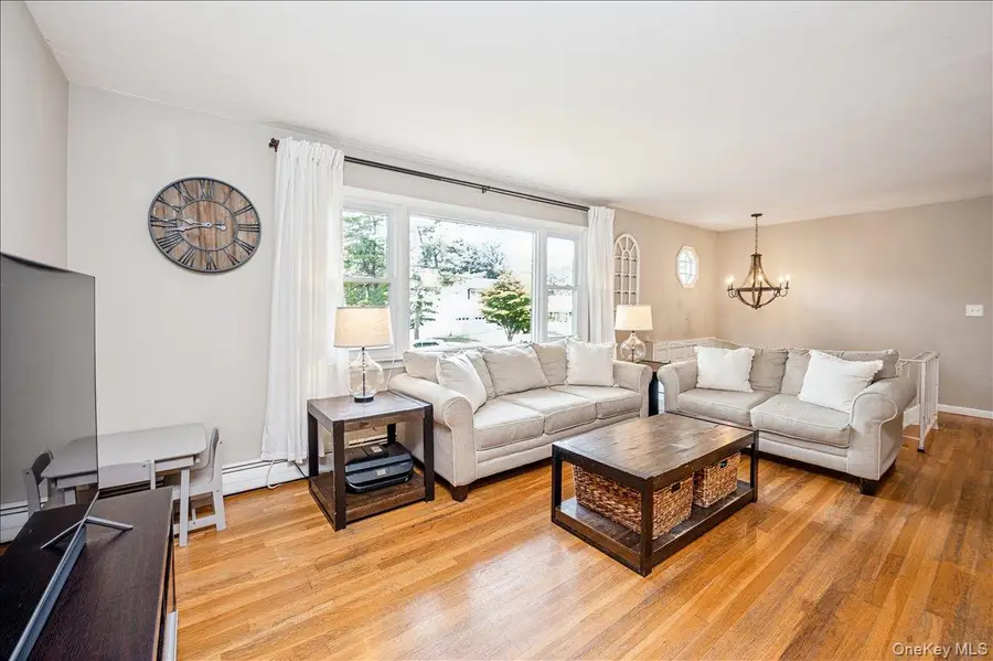 69 Carolina Drive, New City, NY 10956 - Image #3