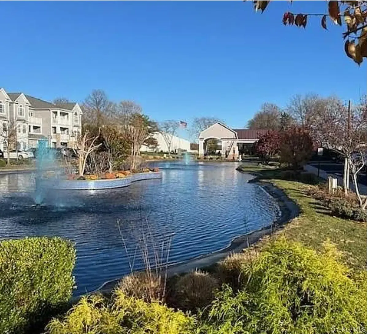 171 Clubhouse Circle, Melville, NY 11747 - Image #1