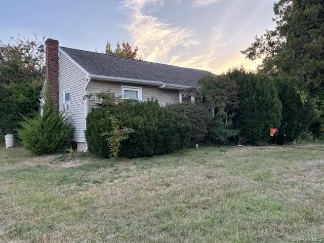 32 Copeland Place, Farmingdale, NY 11735 - Image #2