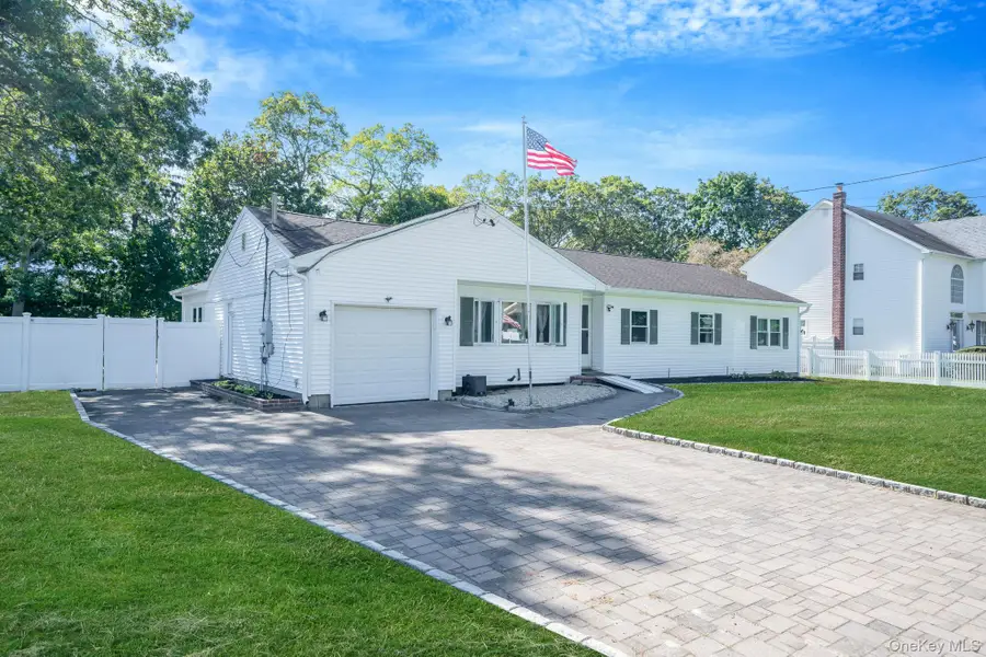 64 Ridgedale Avenue, Farmingville, NY 11738 - Image #2