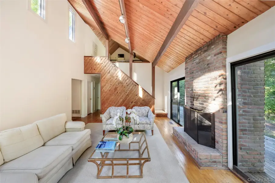 251 Town Lane, Amagansett, NY 11930 - Image #2