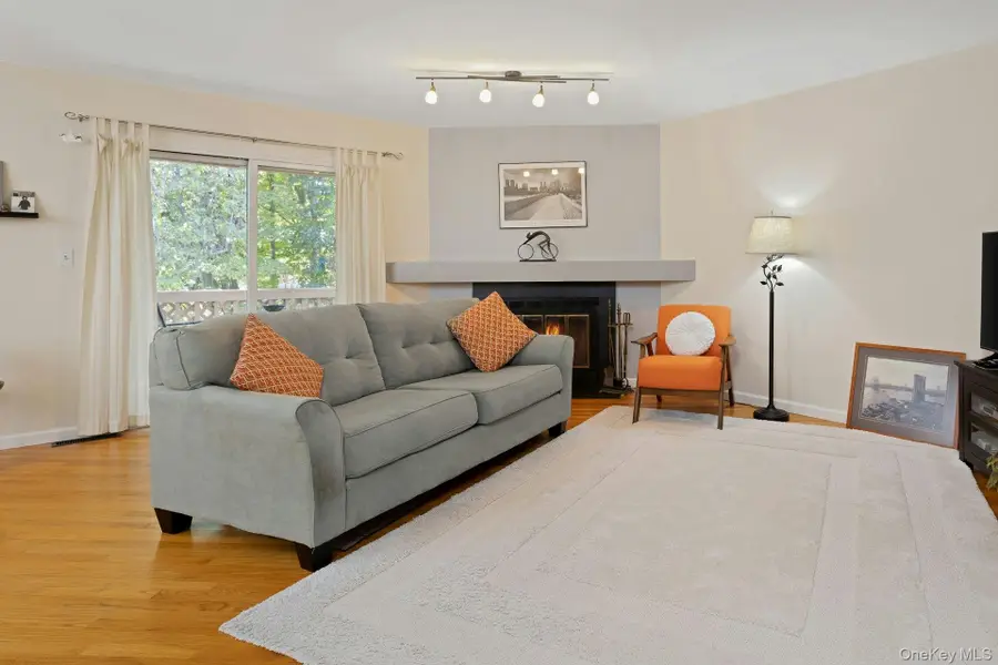 13 Acorn Lane, Yorktown Heights, NY 10598 - Image #3