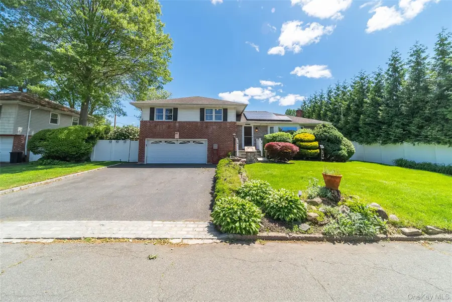 2544 New York Avenue, Melville, NY 11747 - Image #2