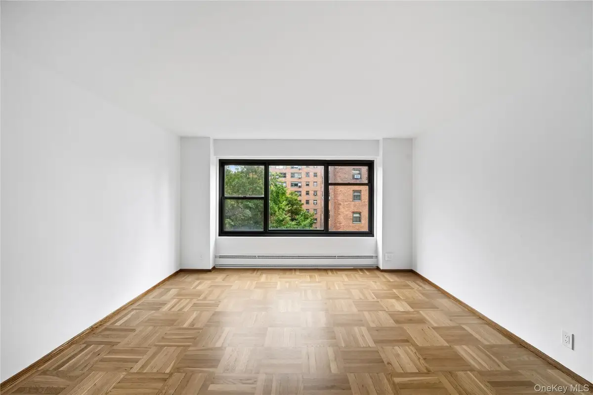 21-41 34th Avenue #7B, Astoria, NY 11106 - Image #1