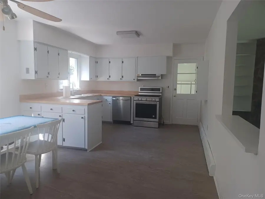 2 E Willow Tree Road, Spring Valley, NY 10977 - Image #3