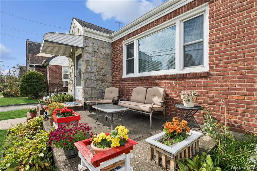 215 New Hyde Park Road, New Hyde Park, NY 11040 - Image #2