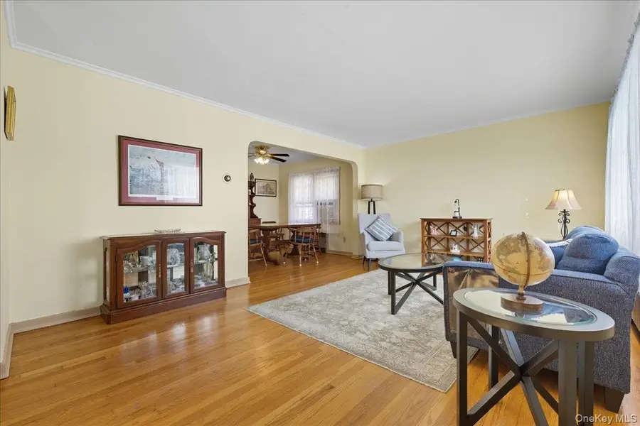 215 New Hyde Park Road, New Hyde Park, NY 11040 - Image #3