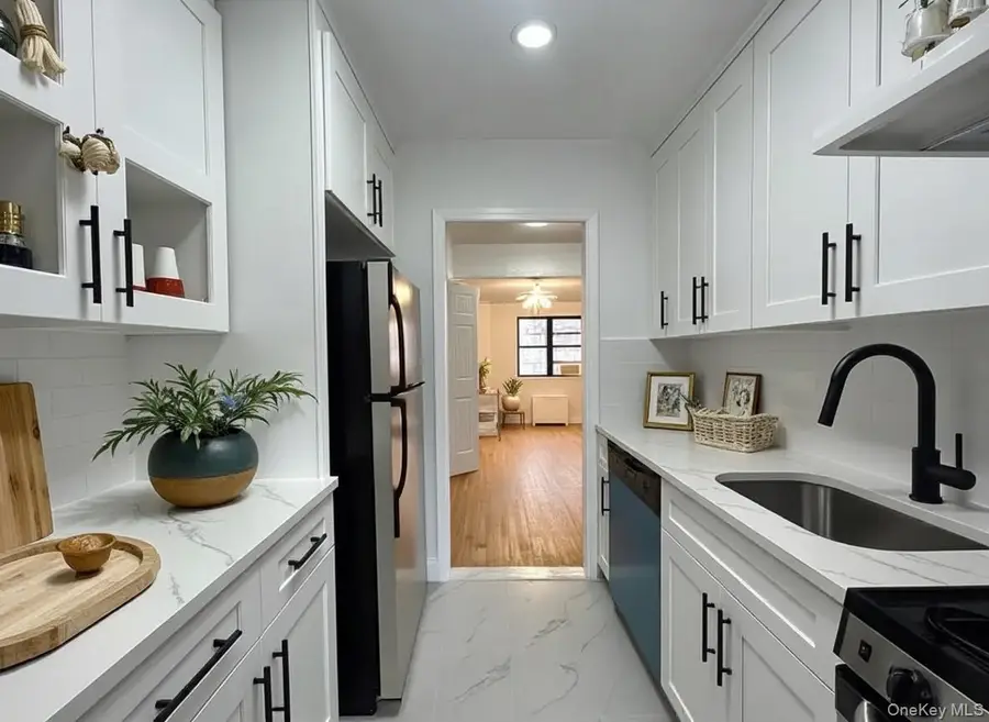 44-21 Macnish Street #2G, Elmhurst, NY 11373 - Image #3