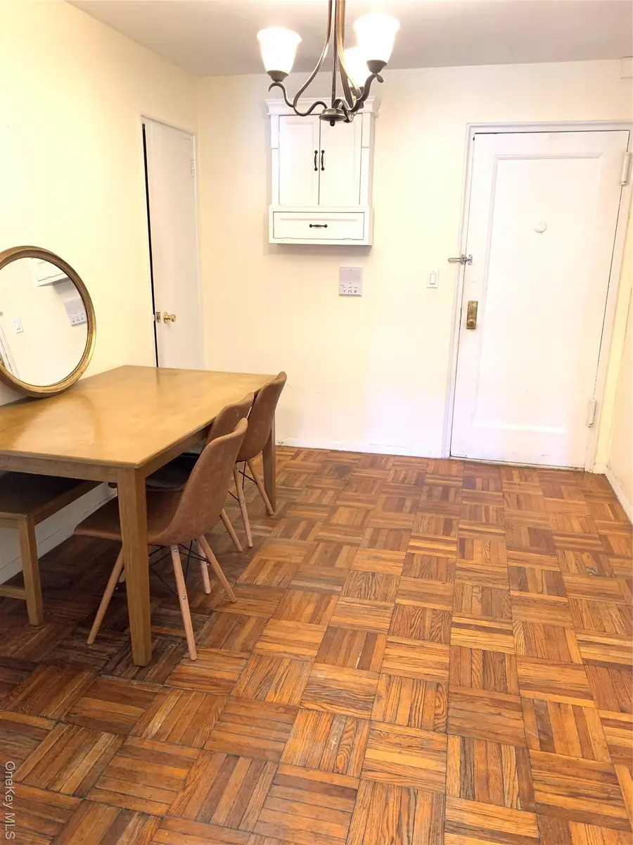 25 Shady Glen Court #1A, New Rochelle, NY 10805 - Image #3