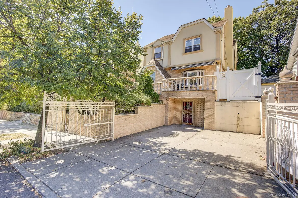 85-54 148th Street, Briarwood, NY 11435 - Image #1