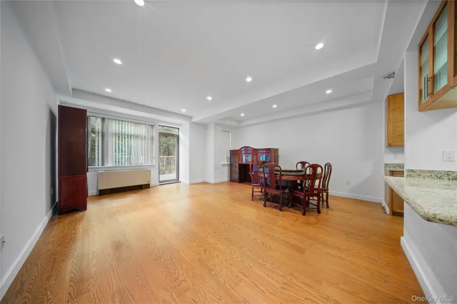 40-22 College Point Boulevard #6H, Flushing, NY 11354 - Image #3