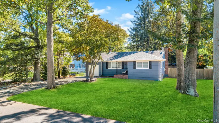 432 Kime Avenue, West Islip, NY 11795 - Image #2